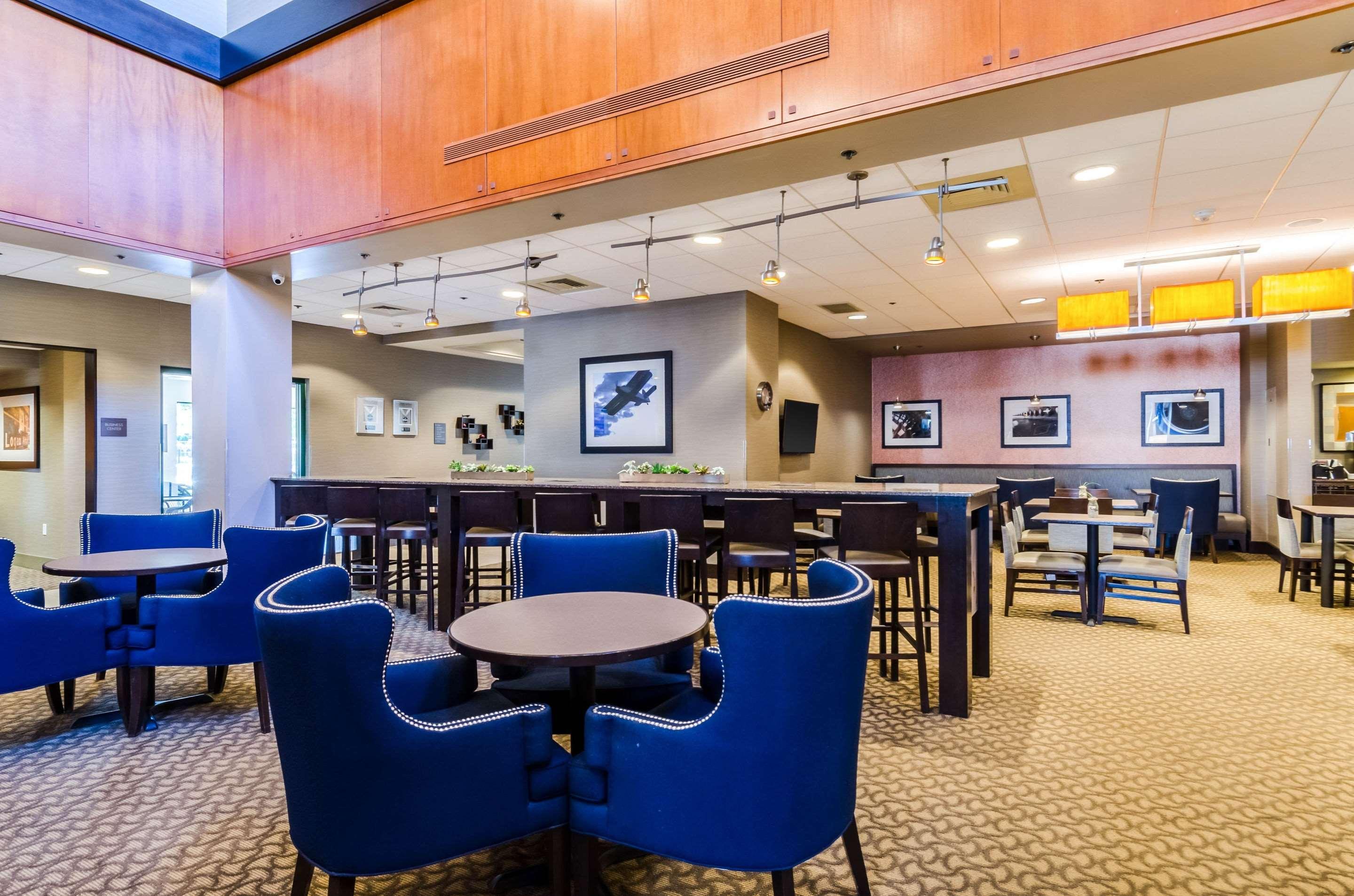 Comfort Inn & Suites Logan International Airport Revere Εξωτερικό φωτογραφία