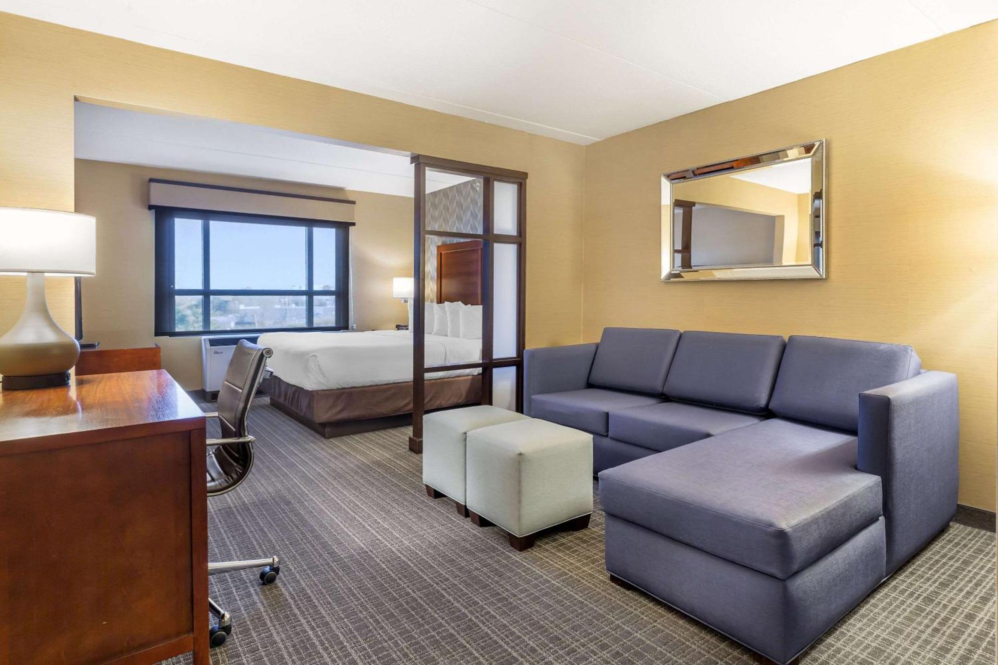 Comfort Inn & Suites Logan International Airport Revere Εξωτερικό φωτογραφία