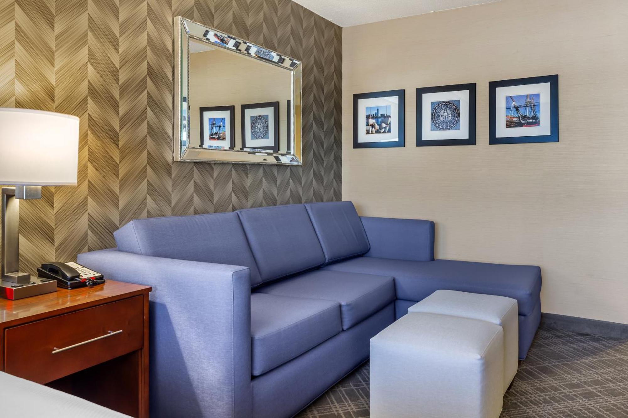 Comfort Inn & Suites Logan International Airport Revere Εξωτερικό φωτογραφία