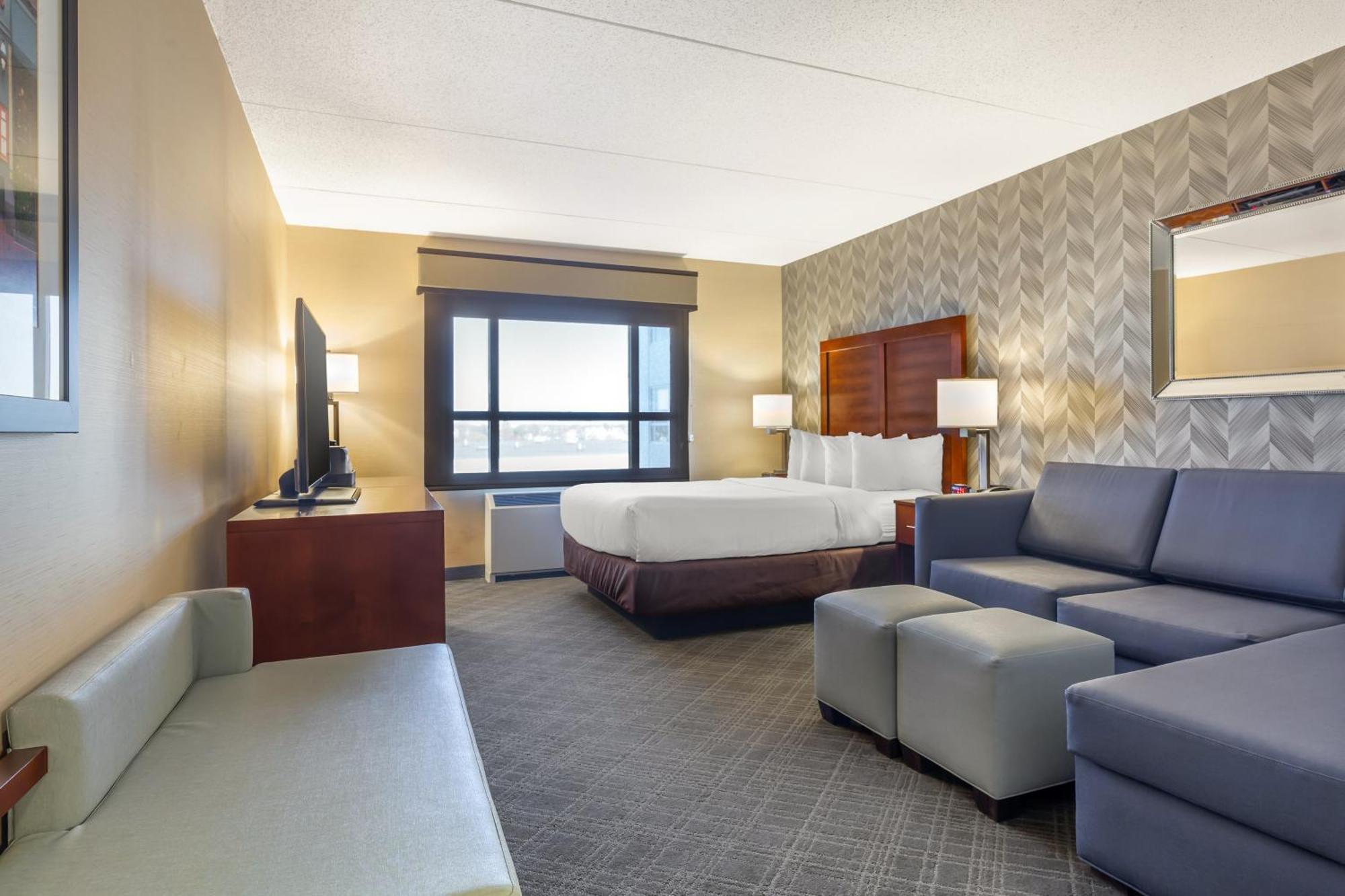 Comfort Inn & Suites Logan International Airport Revere Εξωτερικό φωτογραφία